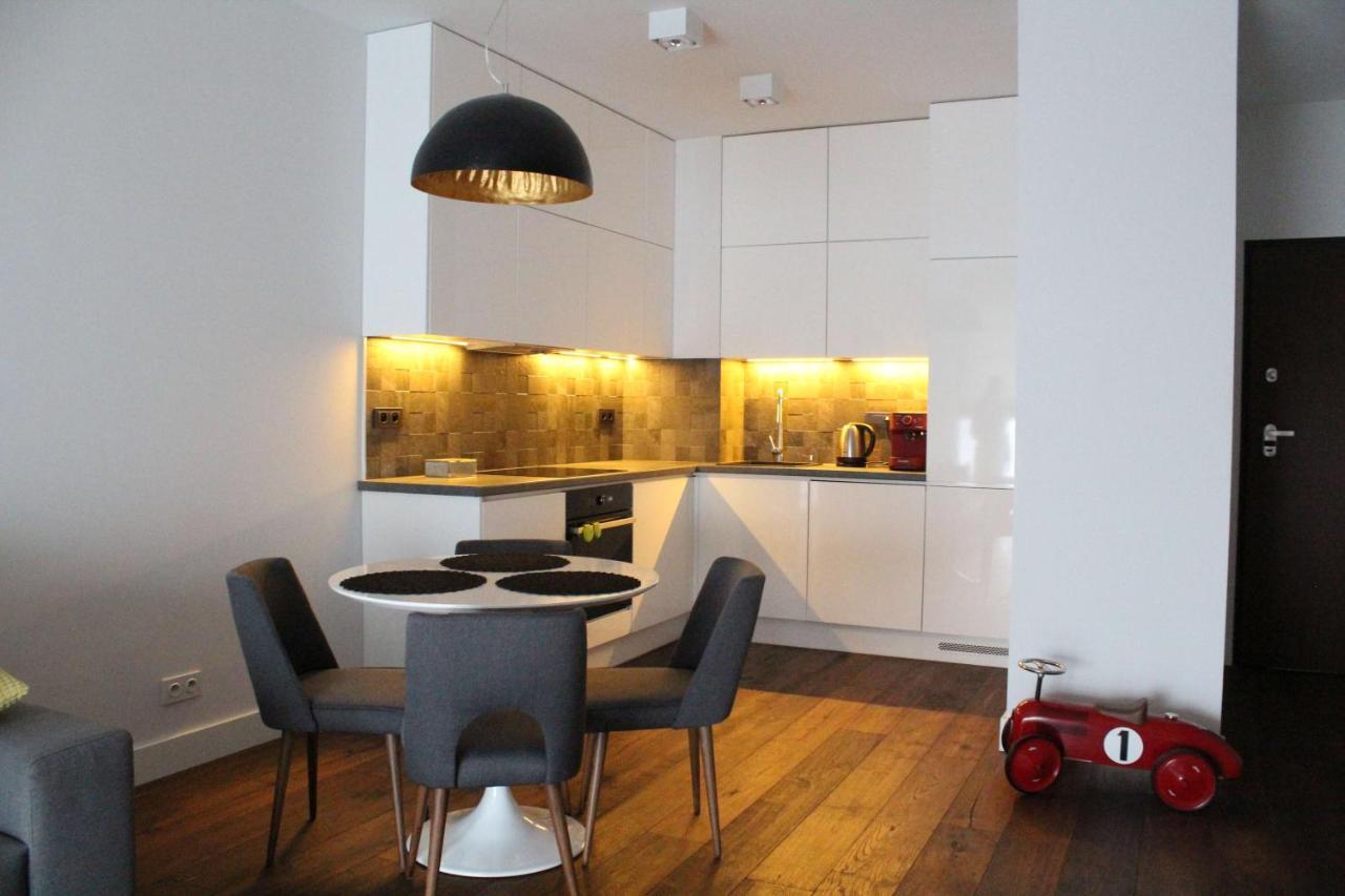 Apartament Wilanow Klimczaka Varşovia Exterior foto